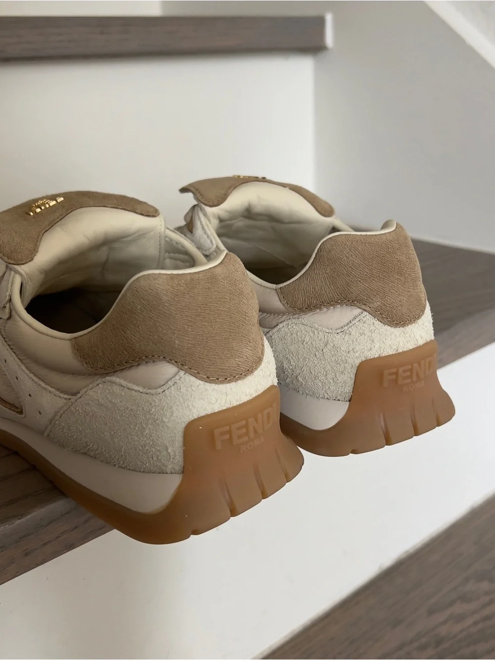 Fendi Wave Pulse Low-Top Sneakers